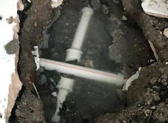 正安阳台漏水维修公司为您分享楼上楼下漏水怎么处理
